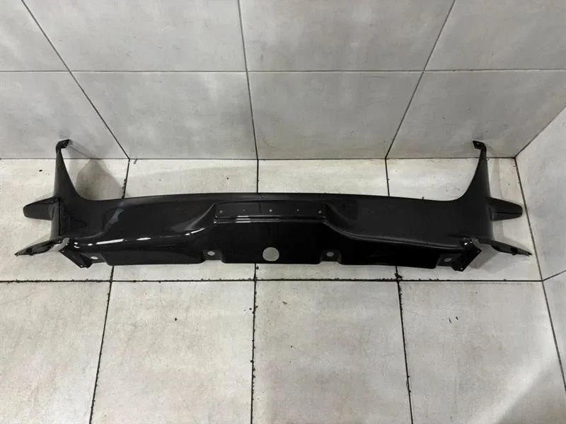 Ferrari 812 Superfast F152M Bumper Air Guide 89246700 Carbon Fiber Front Bumper