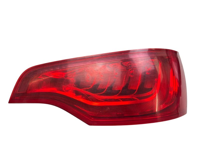 4L0945094L Tail light, right AUDI Q7 (4L) (2006-2015)