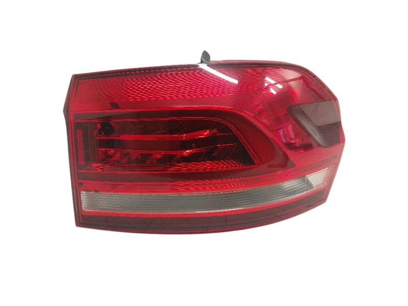 5TA945208 Tail light, right VW TOURAN (5T1) (2015-)