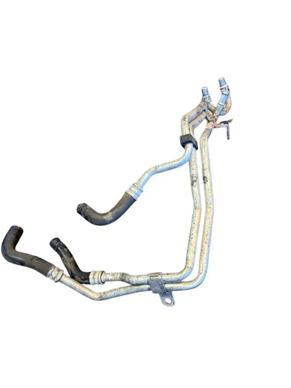 4677601AC 4677652AM 4677652AL 4677601AD 4677658AP 4677658AN 4677658AM Coolant Hose CHRYSLER VOYAGER V (RT) (2007-2016)