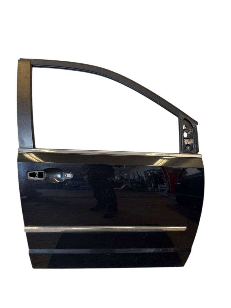 4894916AA 4894916AB 4894916AC 4894916AH 4894916AG 4894916AF 4894916AD 4894916AE Door Front Right CHRYSLER VOYAGER V (RT) (2007-2016)