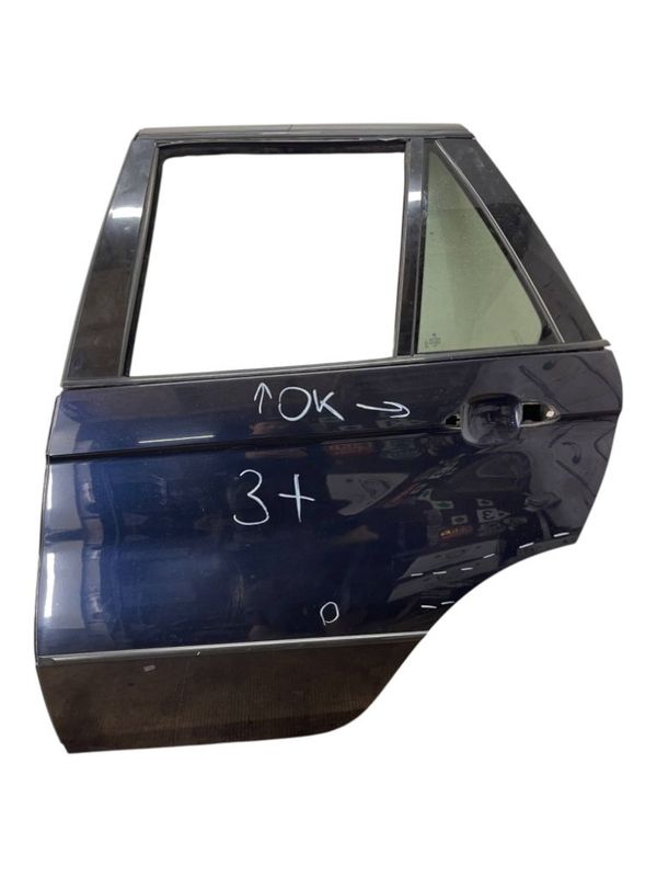 8256827 Door Rear  Left BMW X5 (E53) (2000-2007)