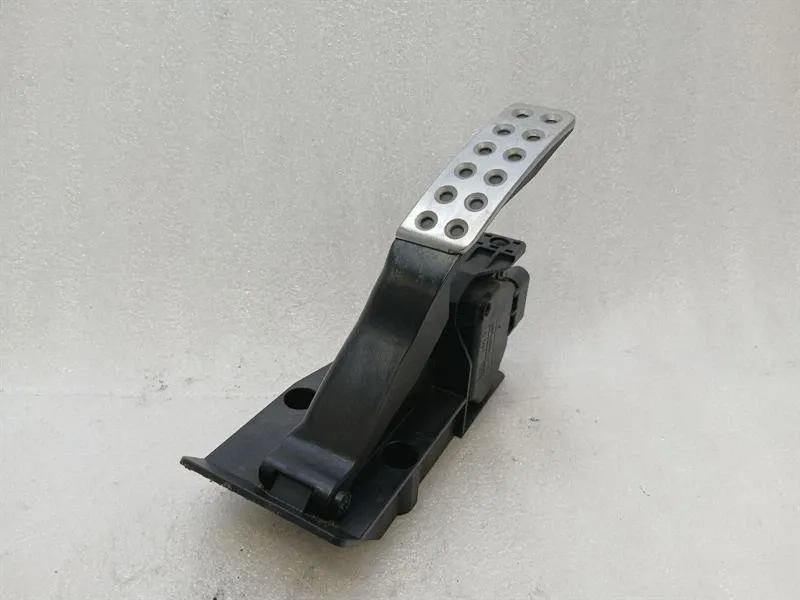 Ferrari California F149 08-14 4.3 Throttle Pedal (Electrical) 243117 Throttle Pedal