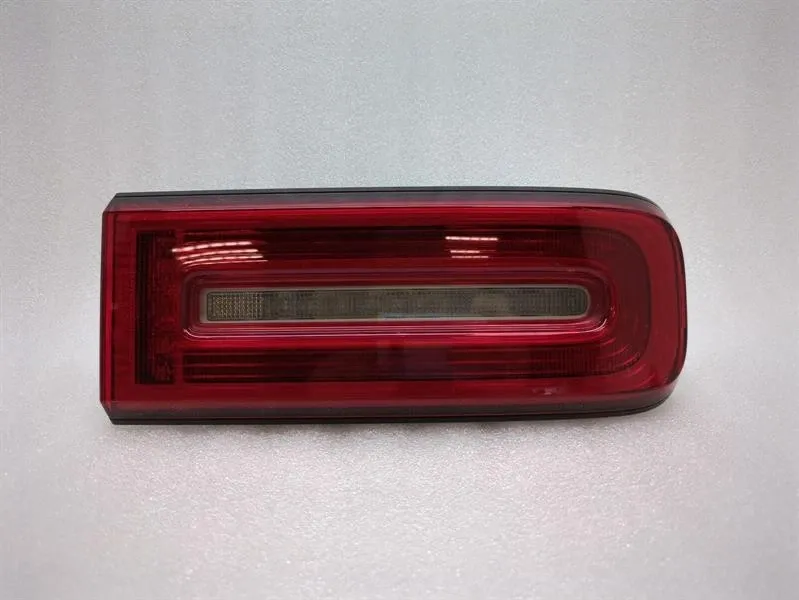 Mercedes G-Wagen W463 right rear light A4639068100 tail light rear right