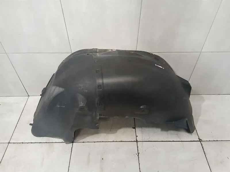 Mercedes G-Wagen W463 Wheel Arch Liner A4638841300 Rear Left Wheel Arch Cover