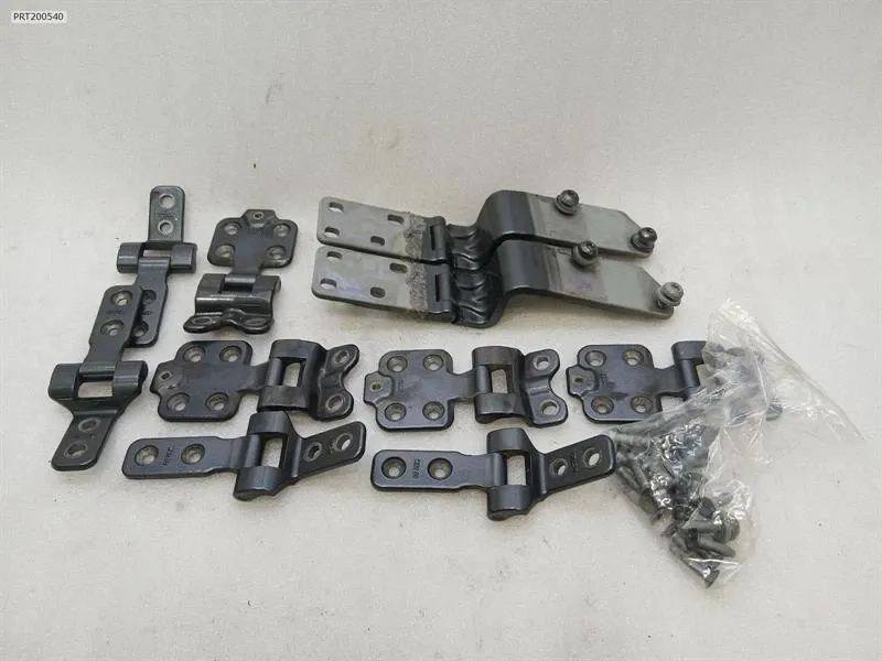 Mercedes G W463 All Door Hinge Set Included with Boot A4637402101 Hinge