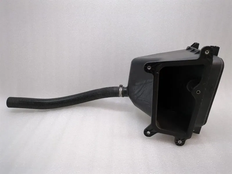 Ferrari California F149 08-14 4.3 Air Intake Cover 81769900 Fairing