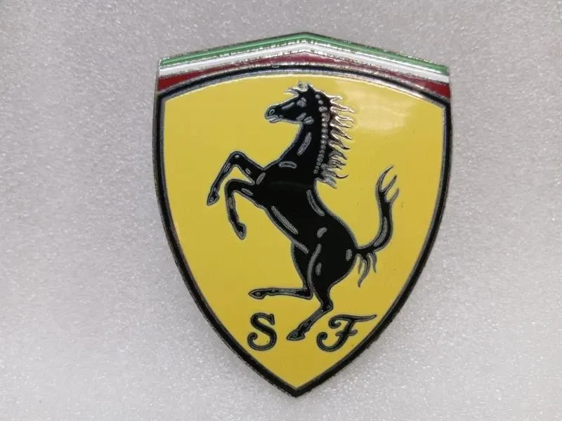 FERRARI CALIFORNIA F149 08-14 4.3 69750300 SQUADRA CORSE BADGE LOGO FENDER