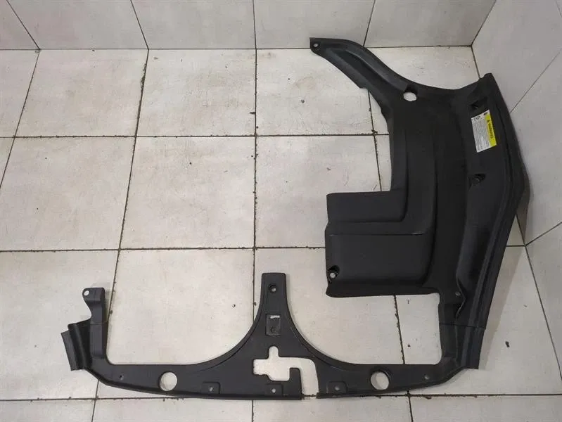 Ferrari California F149 08-14 engine compartment cover 82529300 engine cover