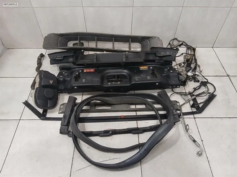 Mercedes G-Wagen W463 Front End Clip Parts A4655005704 Lock Carrier Front Mask