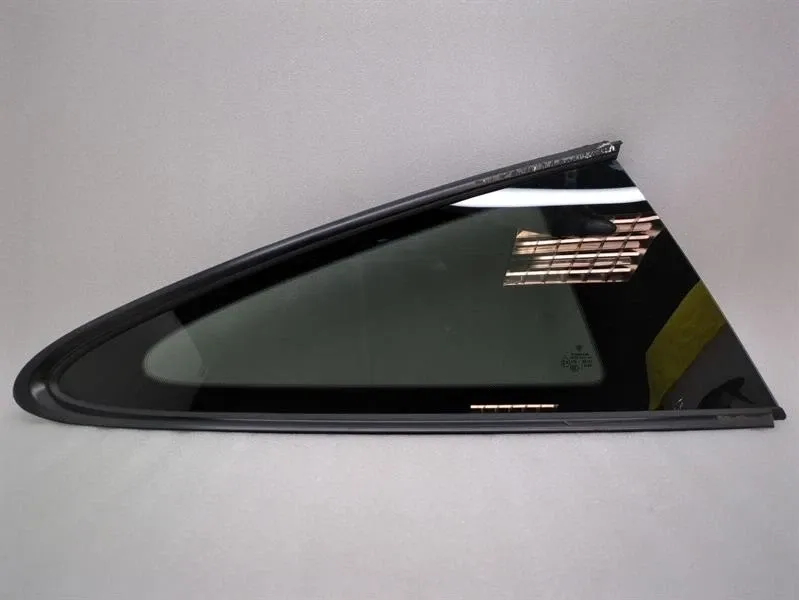 Porsche 911 992 GT3RS Left Rear 1/4 Glass 992845297AL DEFECTIVE Door Window 1/4 Rear