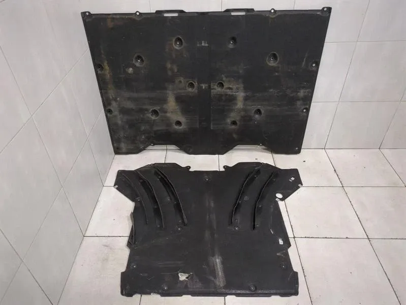 Porsche 911 992 GT3RS Undertray 992825523M Underbody Trim 992825505
