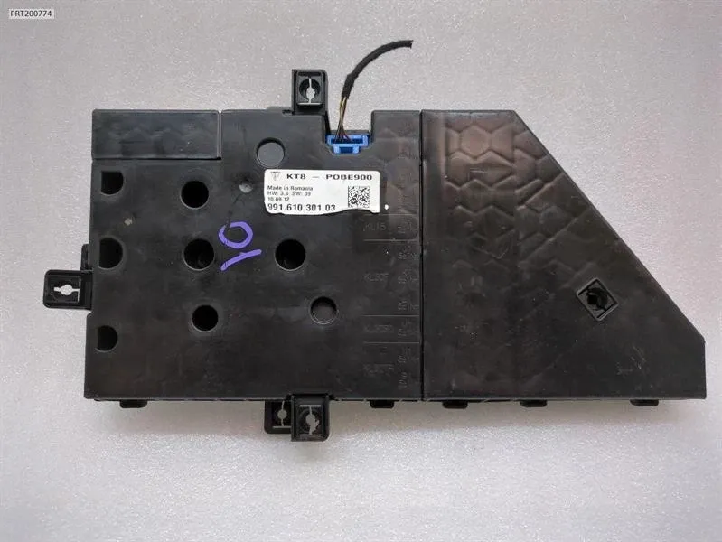 Porsche Boxster 981 front fuse box 99161030103 fuse box front