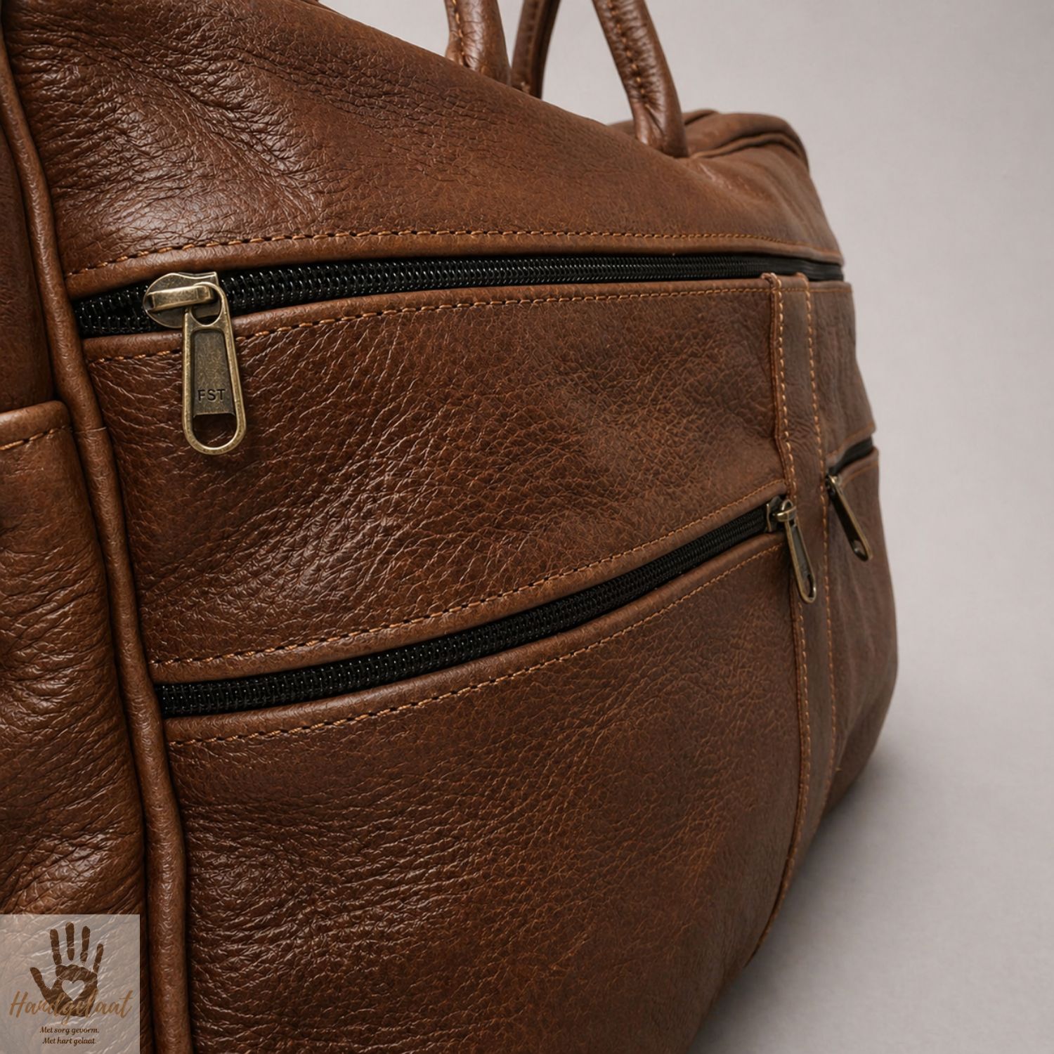 The Business Master | Slim Leather Laptop Bag