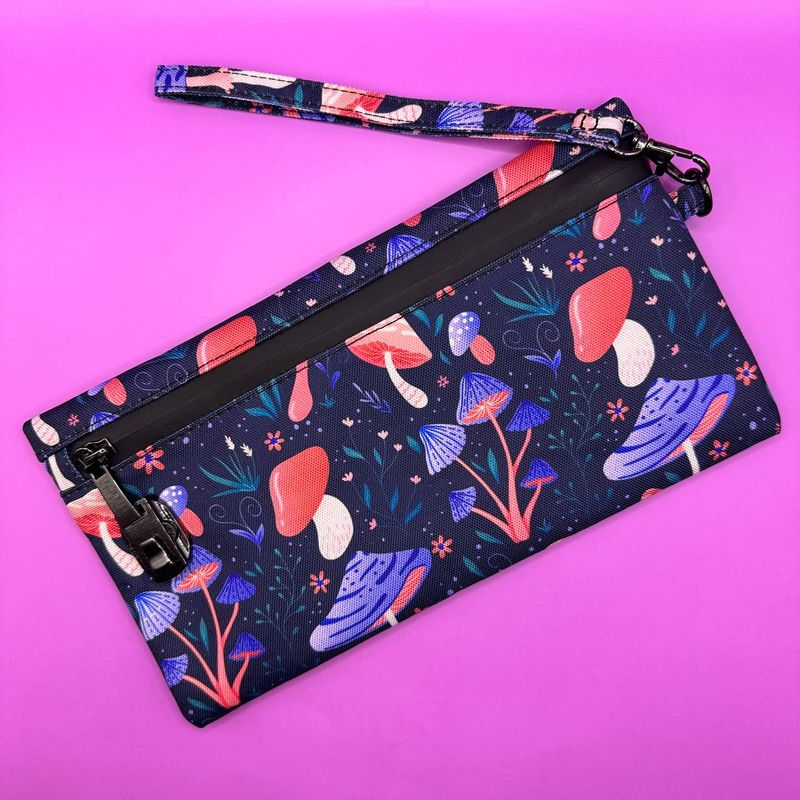 High Dreams Smell Proof Locking Stash Bag