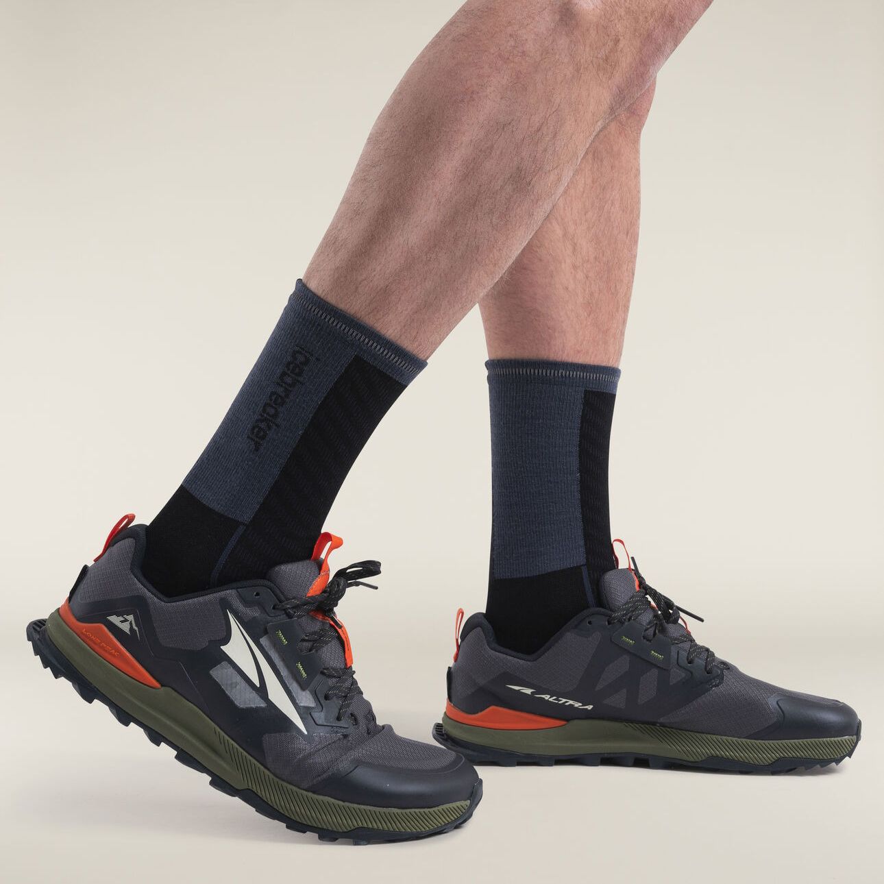 Icebreaker M Merino Blend Run+ Ultralight Crew Black/Graphite