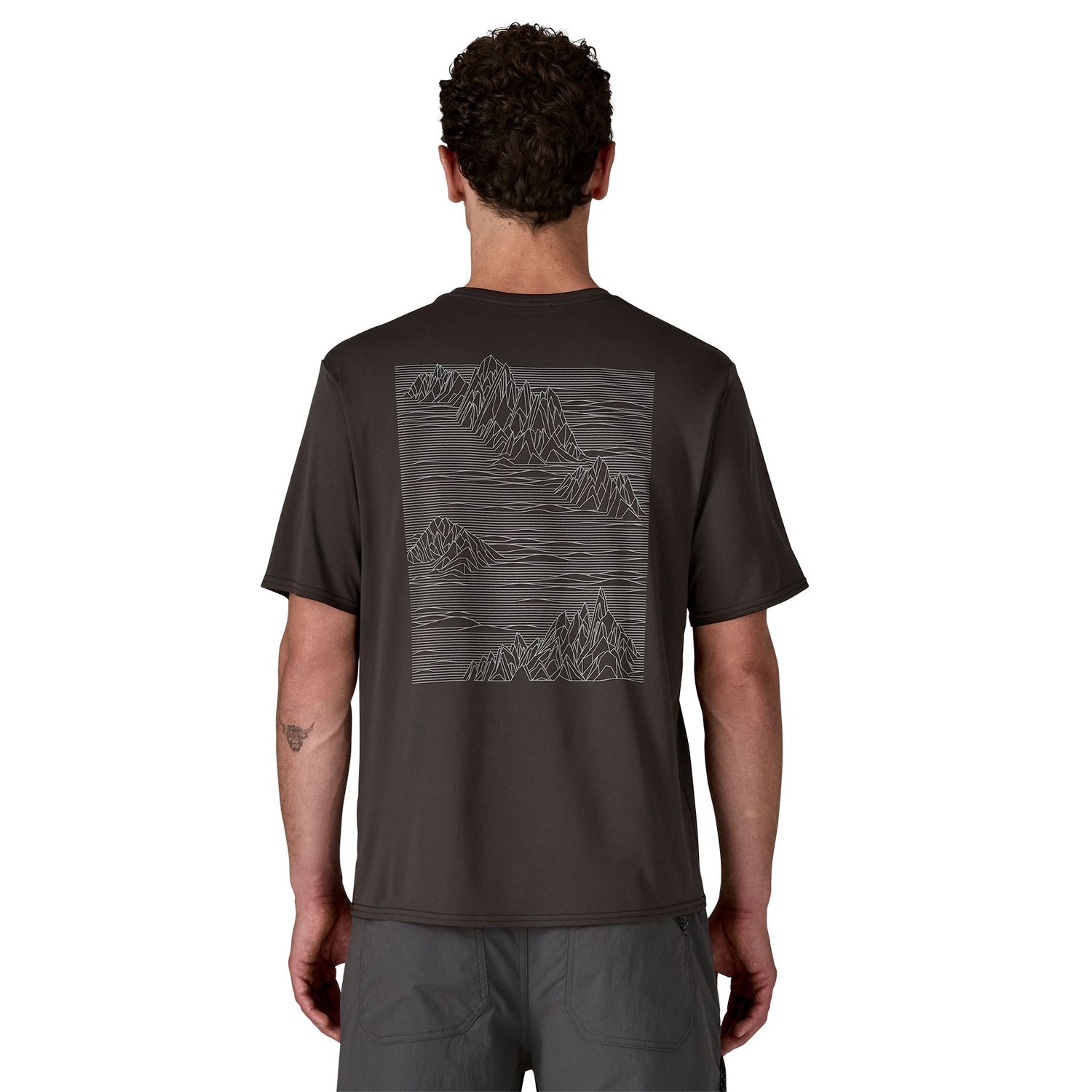 Patagonia M Cap Cool Daily Graphic Shirt Strataspire: Black