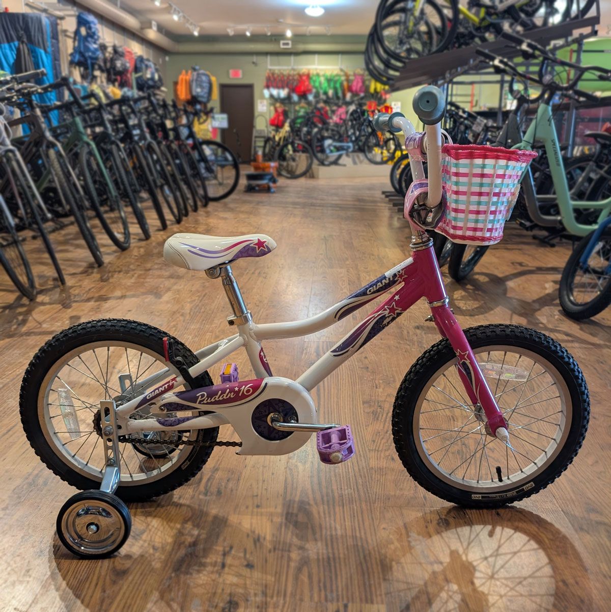 Giant Puddin 16" Pink White with Basket & Training Wheels Used