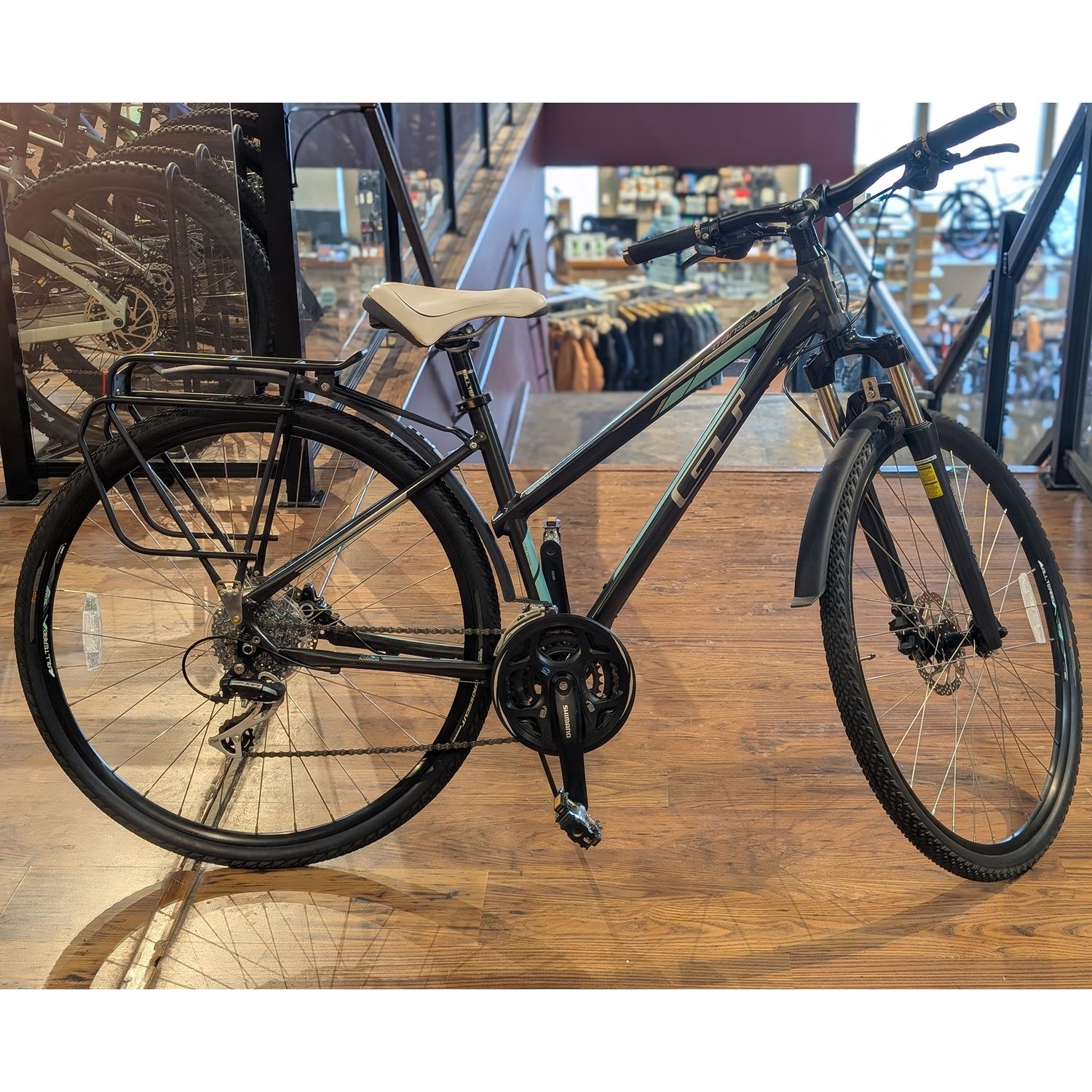 GT Transeo 3.0 Medium USED