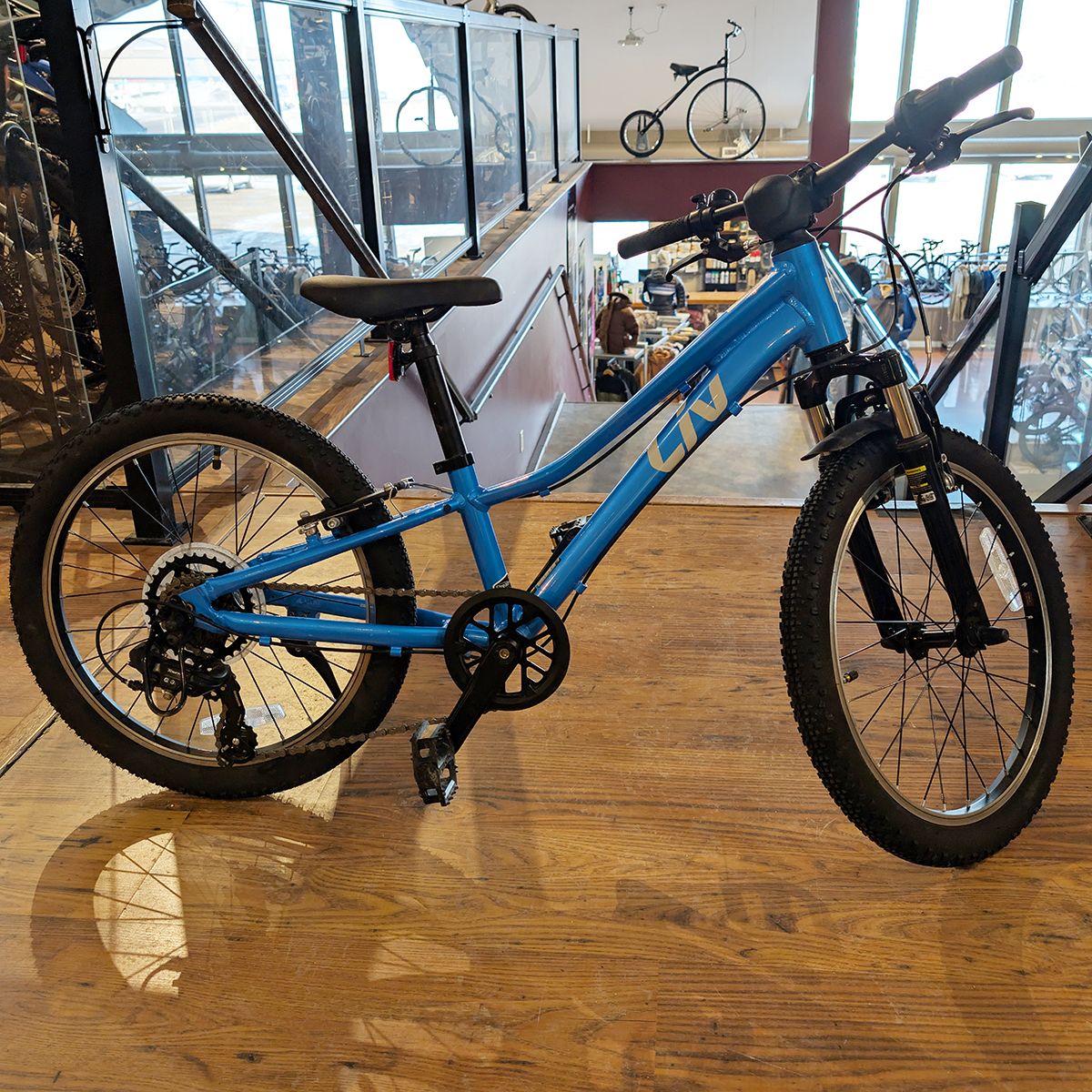 LIV Tempt 20 AI Blue 20 USED