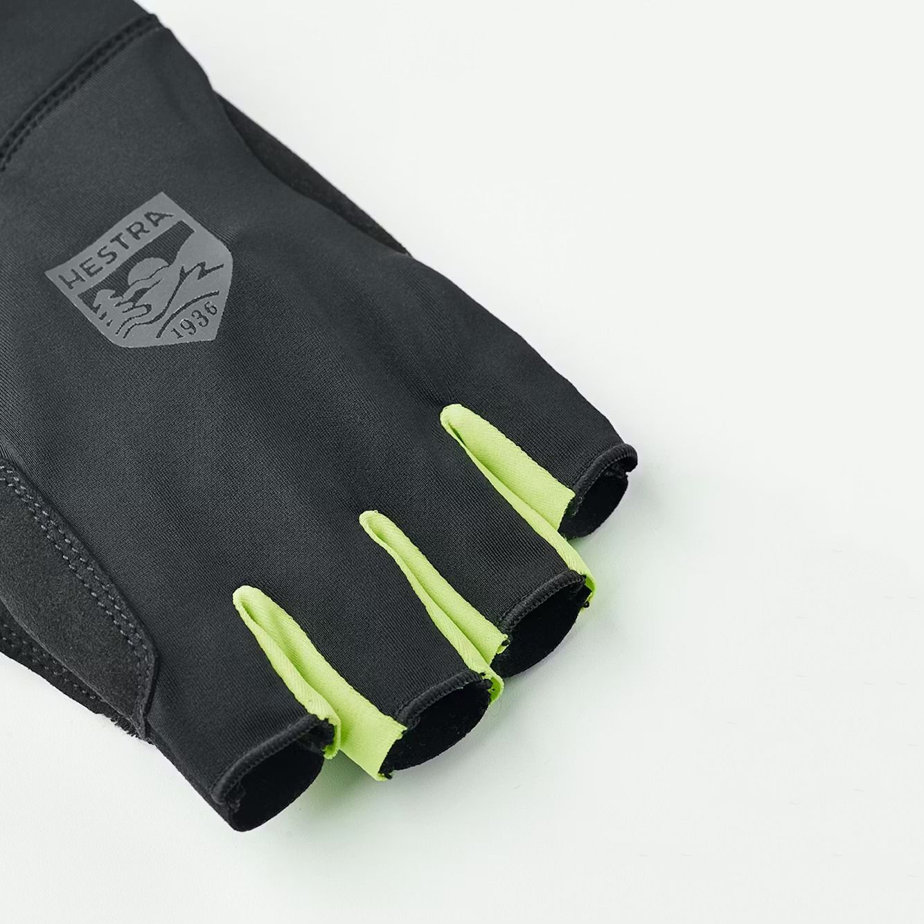 Hestra Apex Short Bike Glove Black