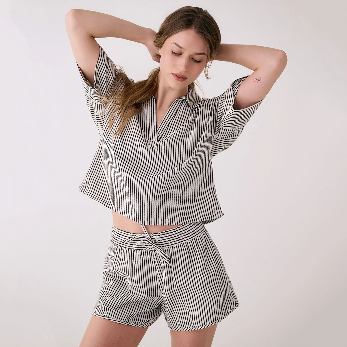 LOLE Bella Shorts Bella Stripe Abalone