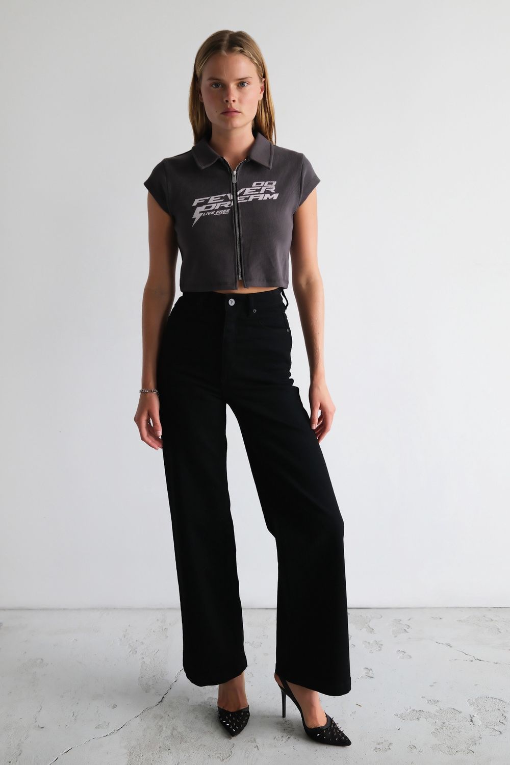 A 94 Wide Nellie - Black