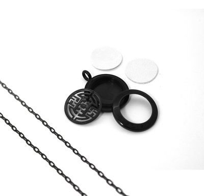 Interchangeable Black Twist Pendants
