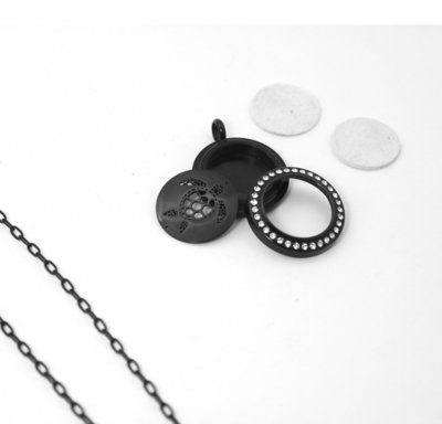 Interchangeable Black Twist Pendants with Crystals