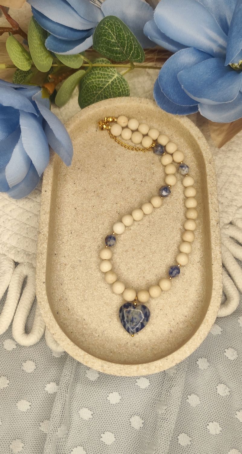 Naszyjnik z naturalnych kamieni – spokój umysłu i siła intuicji