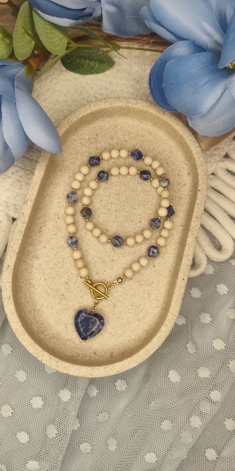 Naszyjnik z naturalnych kamieni – spokój umysłu i siła intuicji