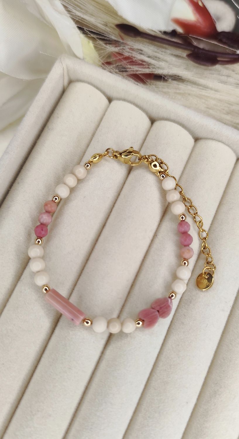 Bransoletka z Rodonit – kamień miłości i emocjonalnej równowagi