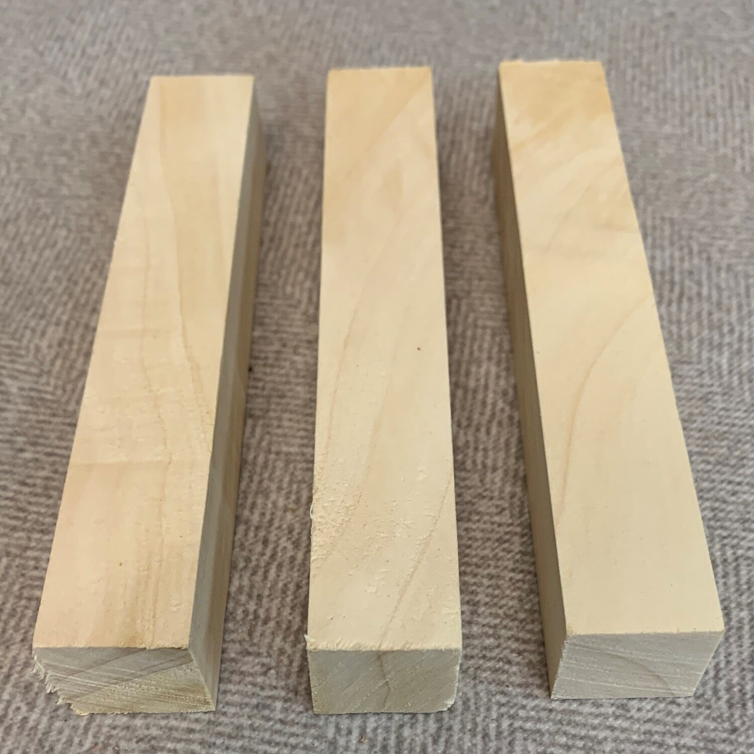 Thuja Holz Hell