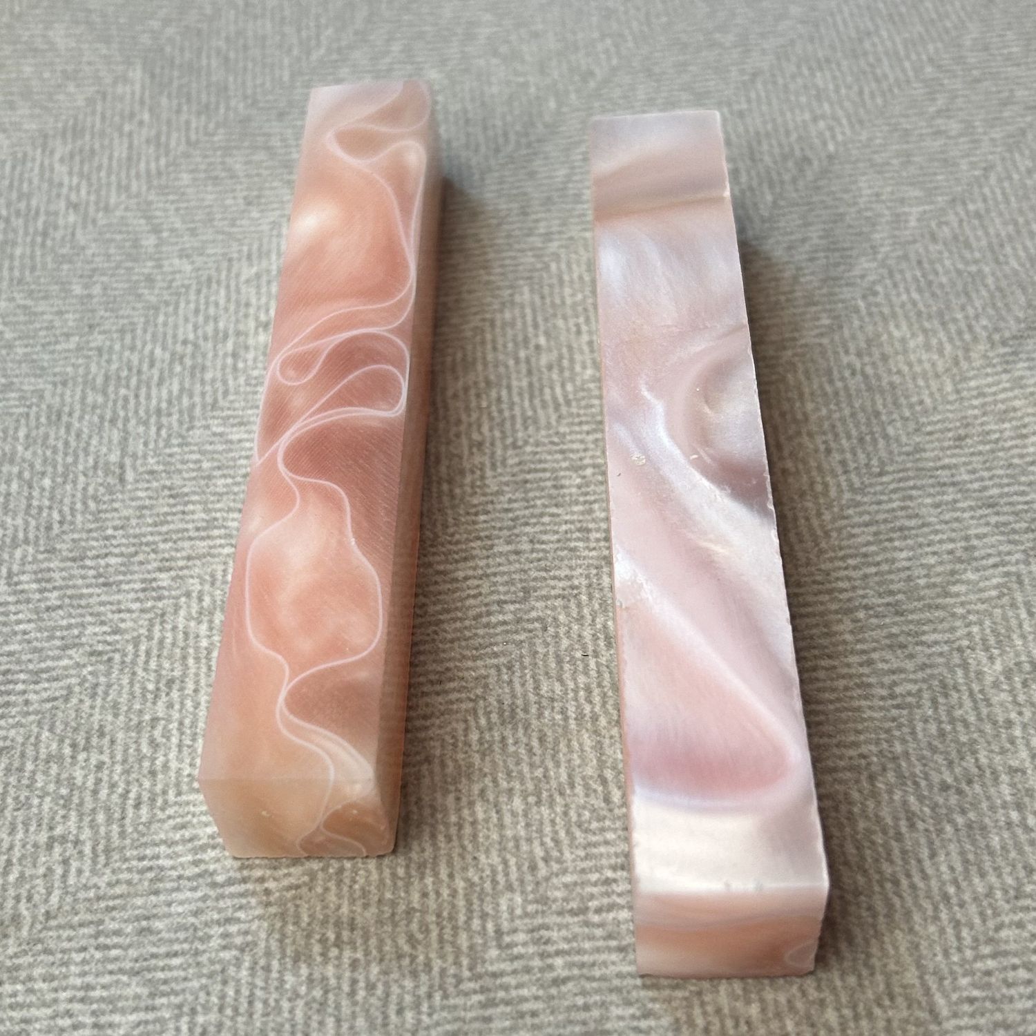 Acrylic Rosa