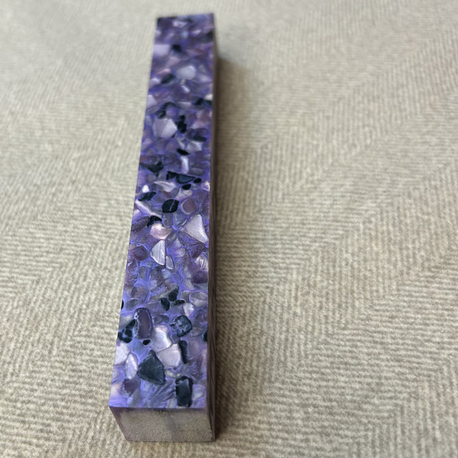 Acrylic Lila