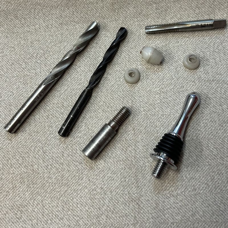 Artisan Droplet Bottle Stopper - Chrome