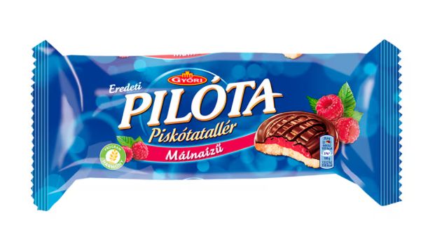 Győri Pilóta sponge biscuit with raspberry filling and chocolate 147 g