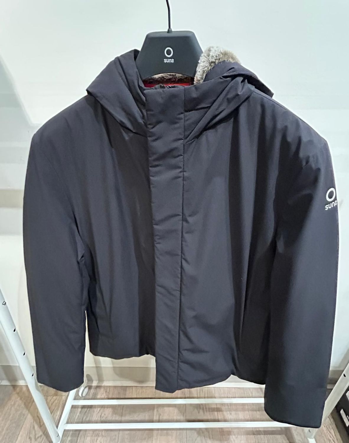 PIUMINO SUNS 68 NERO, TAGLIA: M