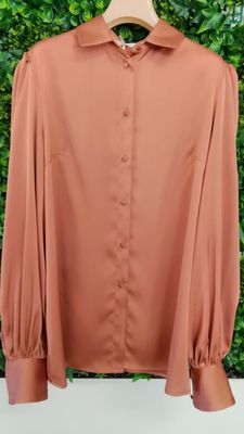 SILKY SHIRT SILENCE