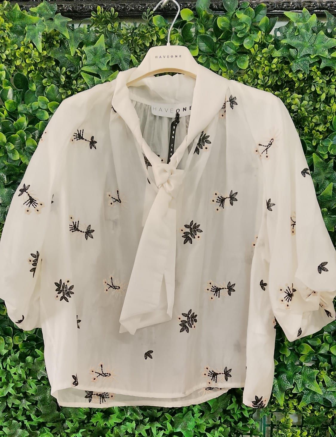 BLUSA SCOLLO V E USCIACCA COLLO HAVEONE BLUSA SCOLLO V E USCIACCA COLLO HAVEONE