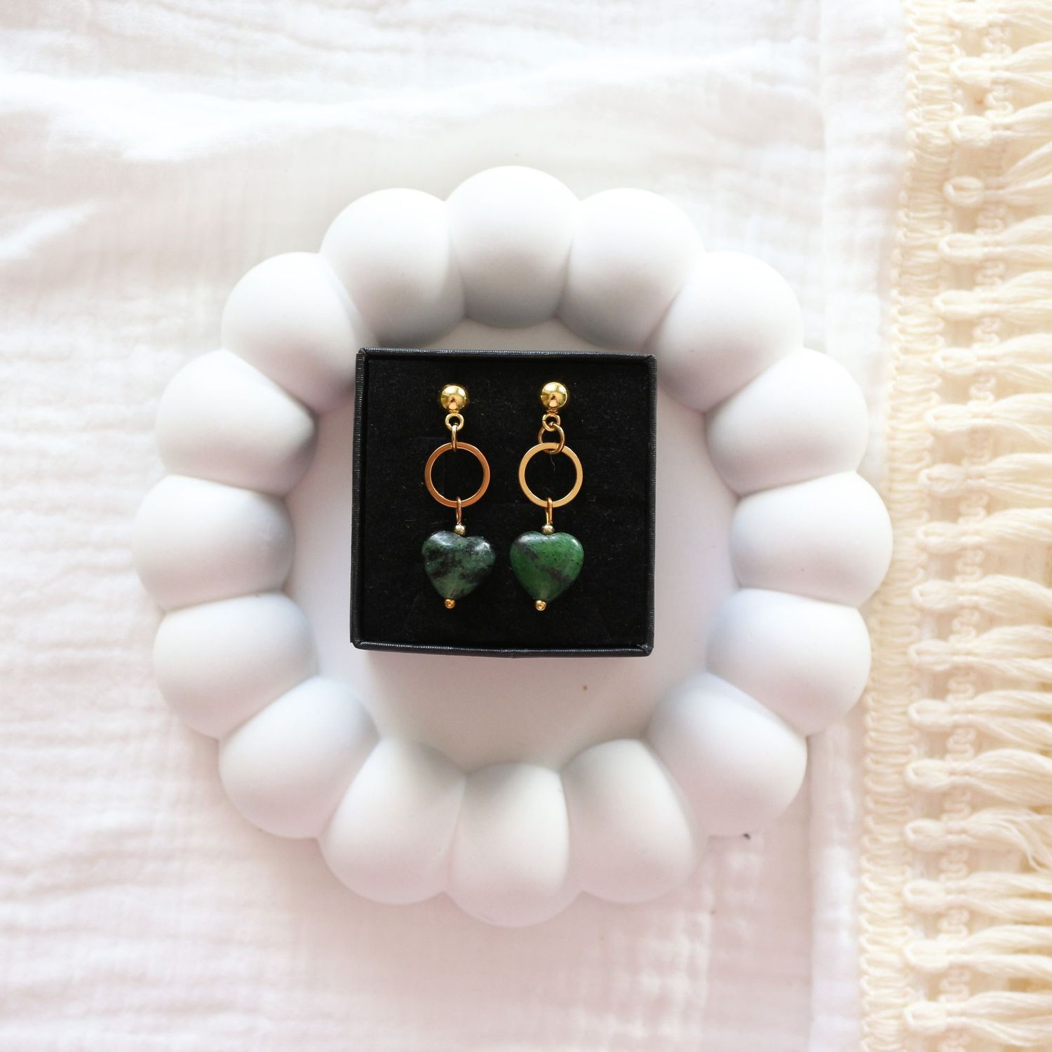 Kolczyki serca z epidotu