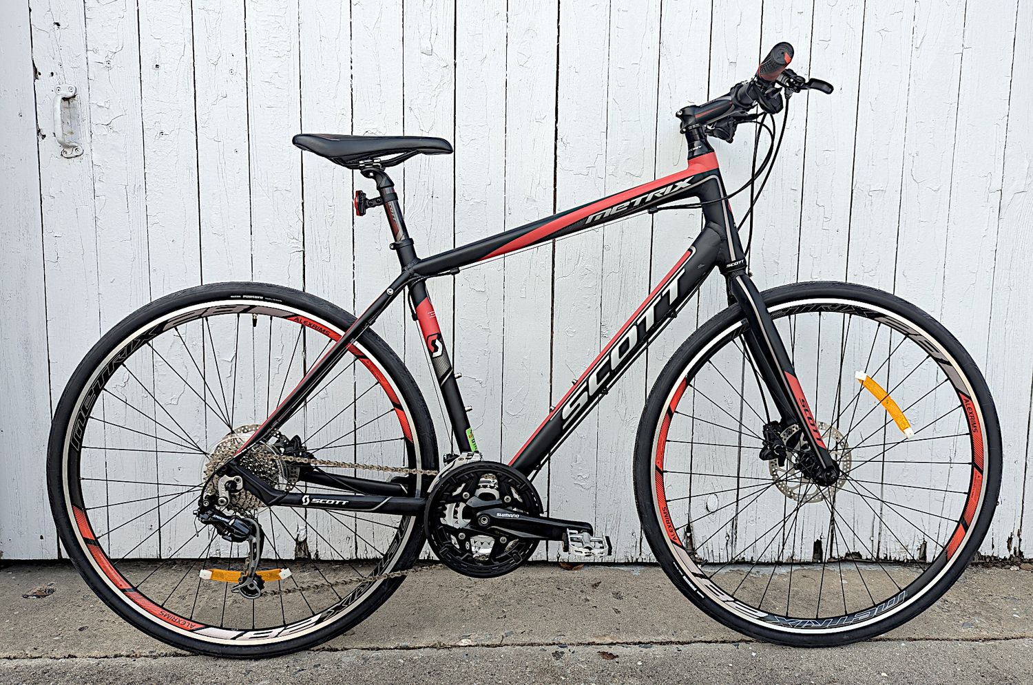 1554 - Scott Metrix L (Used)