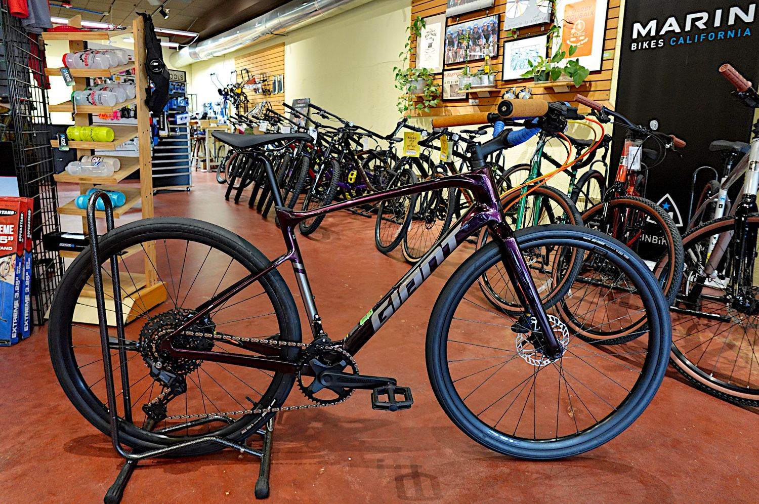 1587 - Giant Fastroad AR Advanced 2 (Used)