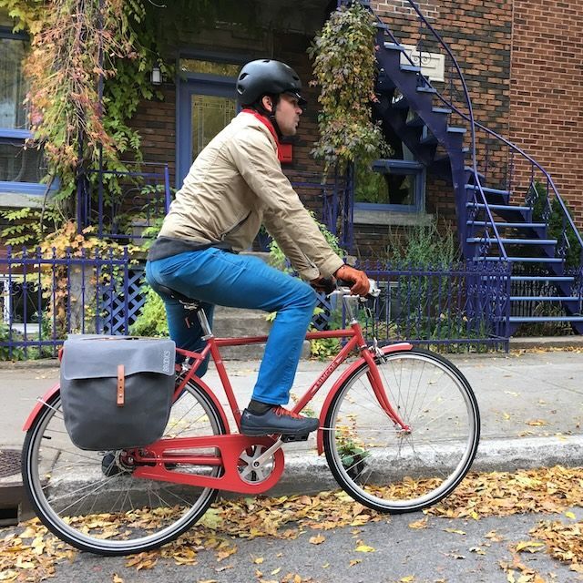 Bags and bicycle panniers