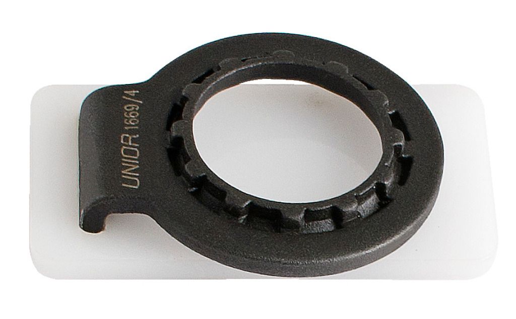 2 in 1 pocket spoke and cassette lockring tool by Unior