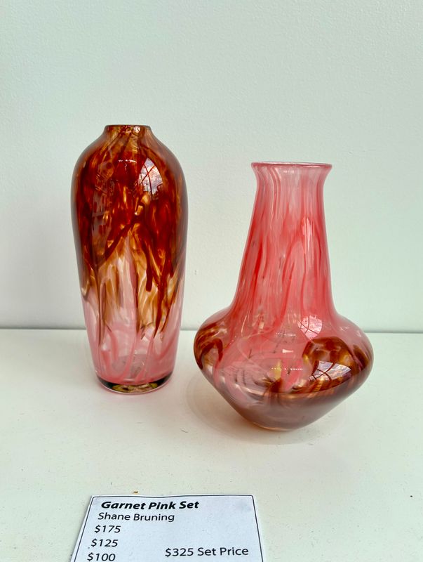 Garnet Pink Vase Set