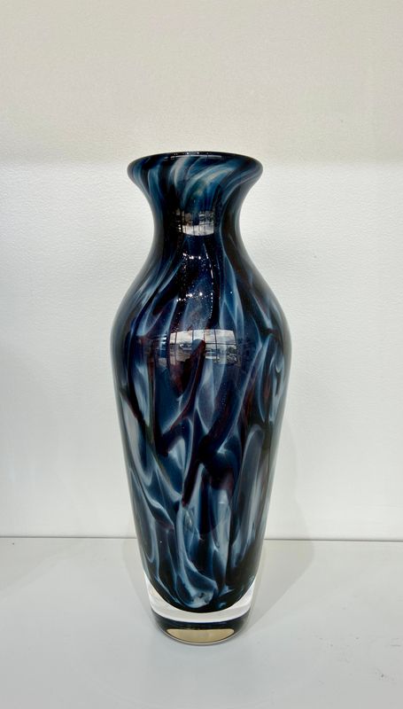 Midnight Chatter Amphora