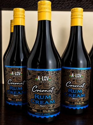 JA-LOVE Jamaica Coconut Rum Cream (700ml)