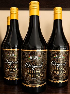 JA-LOVE Original Rum Cream (700ml)