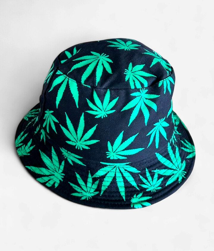 Rasta Leaf Print Bucket Hat